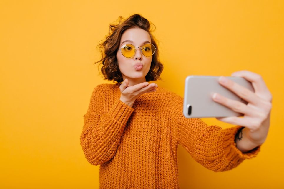 How to Become a Social Media Influencer in 2021
