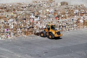 Paper recycling deinking