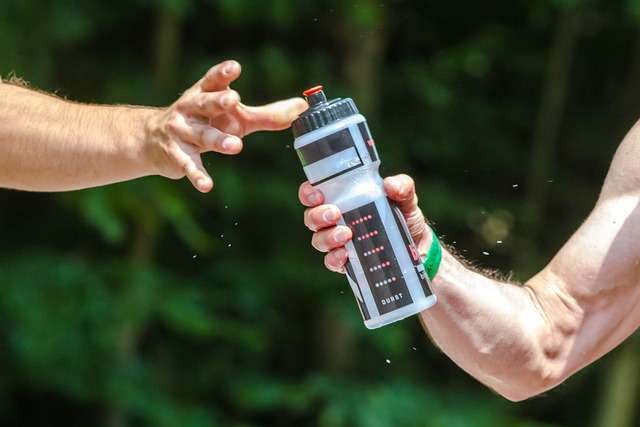 hidratespark steel smart water bottle